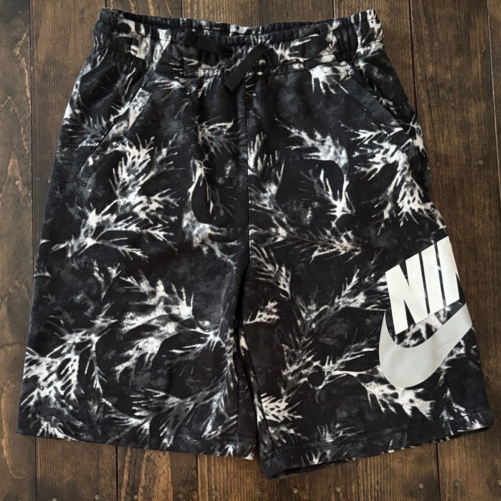 Nike Black and White Patterned Kids Shorts
